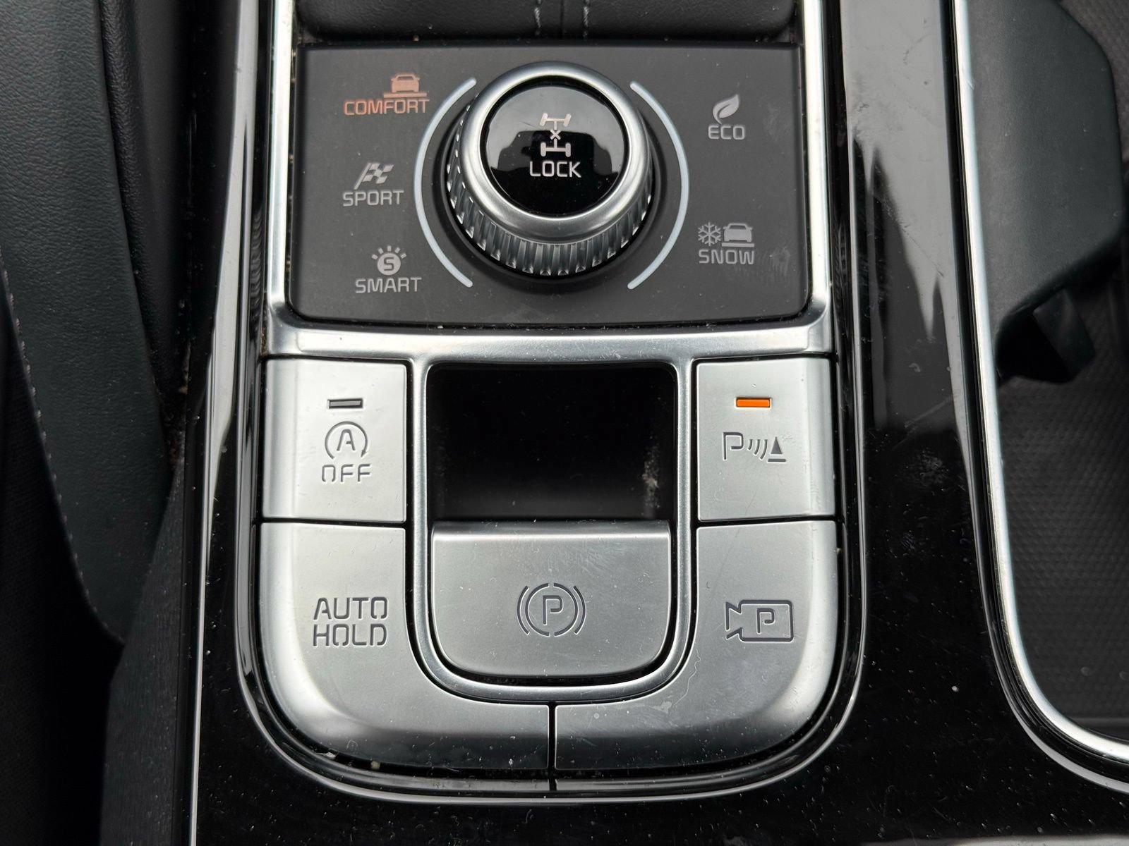 Used 2024 Kia Telluride SX Prestige AWD/4WD image 12
