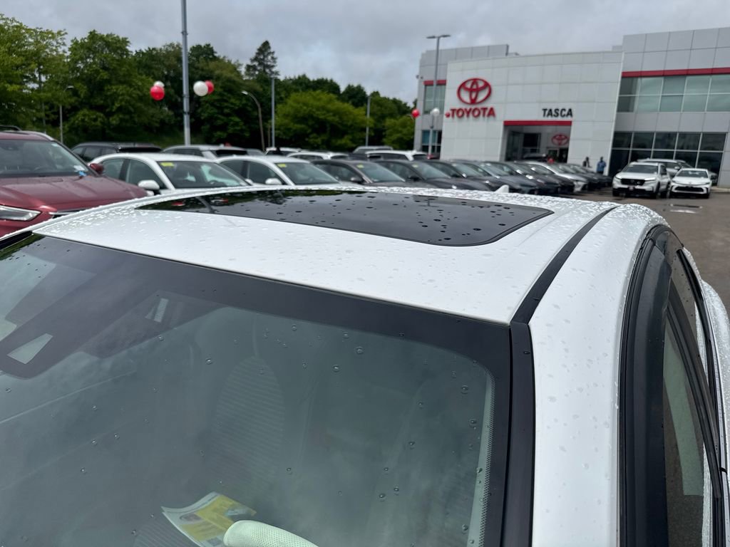 Used 2019 Toyota Camry SE FWD image 44