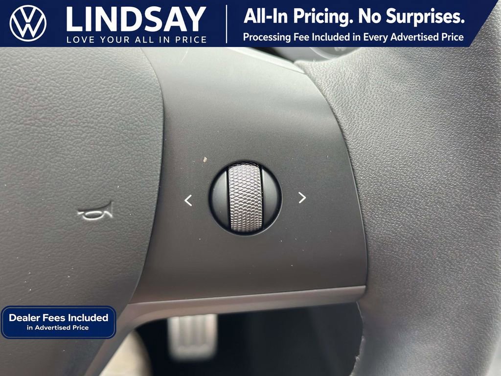 Used 2023 Tesla Model Y Performance AWD/4WD image 22
