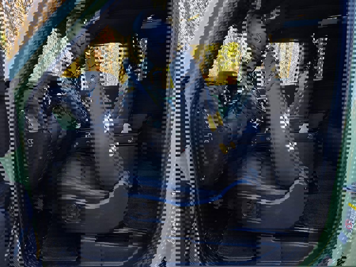 Used 2023 Land Rover Defender 110 75th Limited Edition image 15