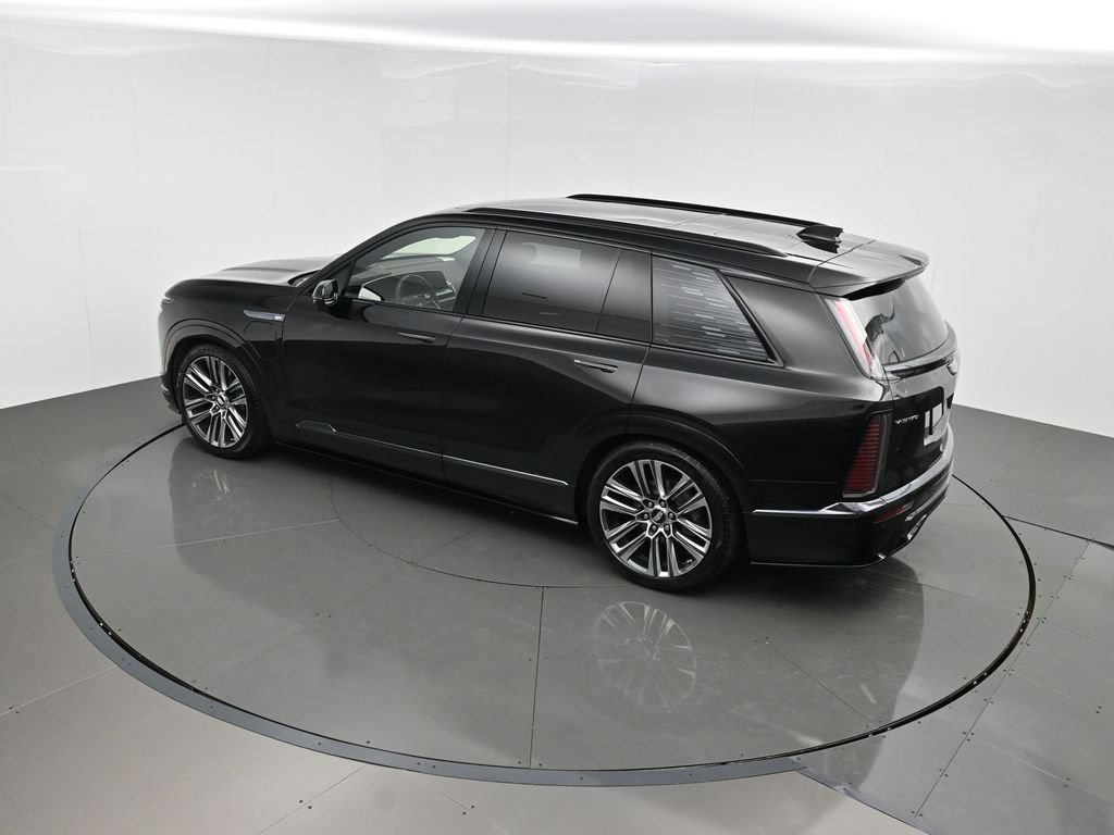 Certified 2026 Cadillac Vistiq Platinum w/ LPO, Floor Liner Package AWD/4WD image 38