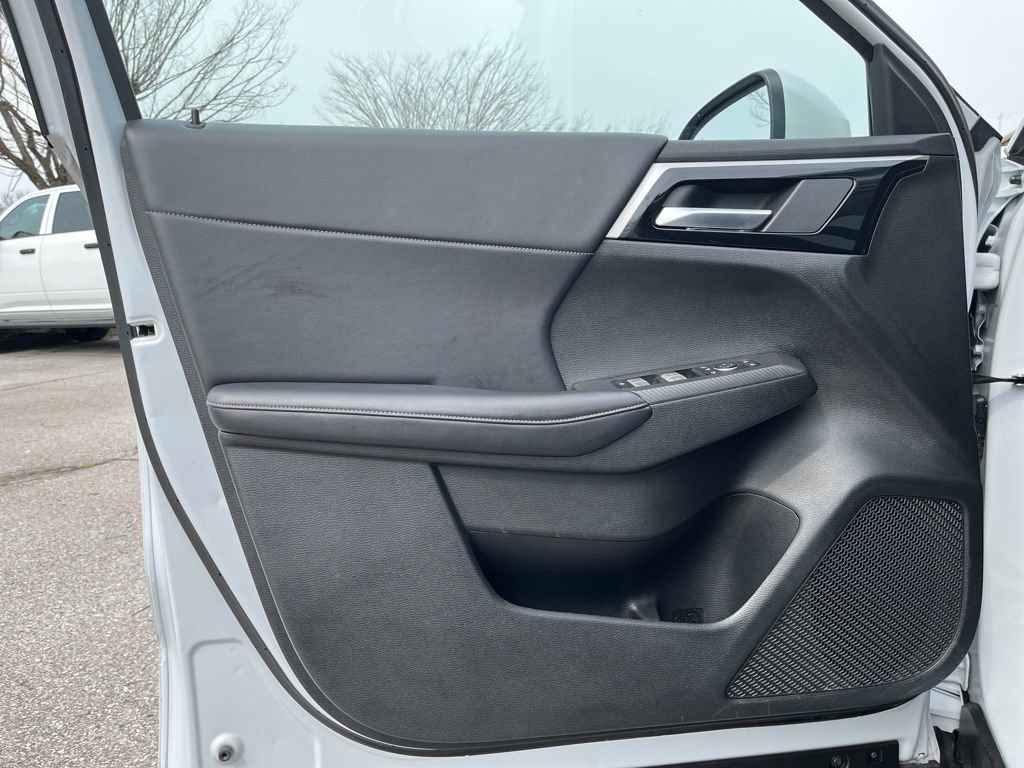 Used 2024 Mitsubishi Outlander Ralliart AWD/4WD image 22