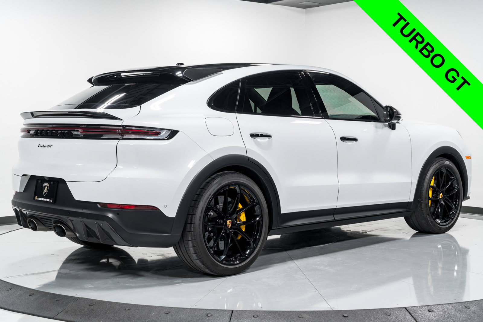 Used 2024 Porsche Cayenne Turbo GT AWD/4WD image 3