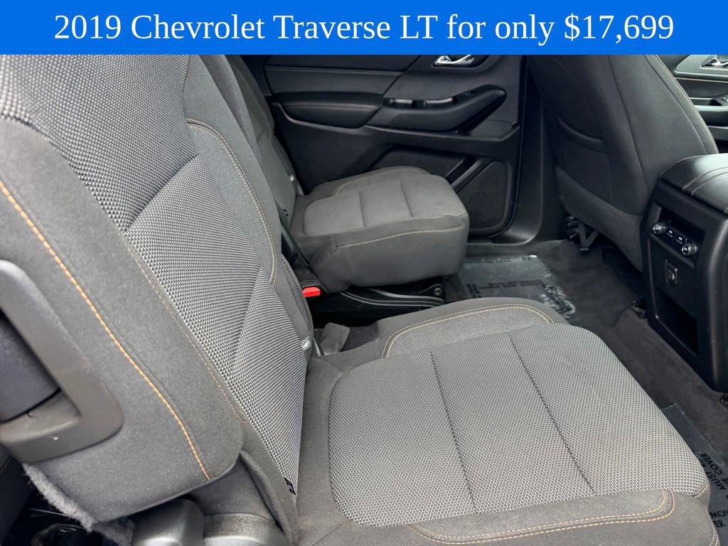 Used 2019 Chevrolet Traverse LT FWD image 10
