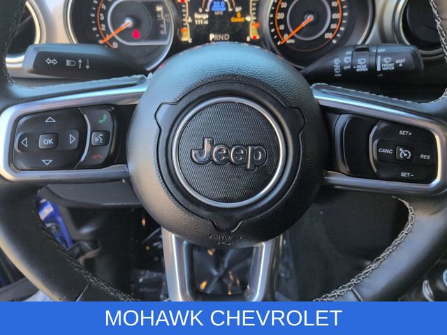 Used 2018 Jeep Wrangler Unlimited Sahara AWD/4WD image 12