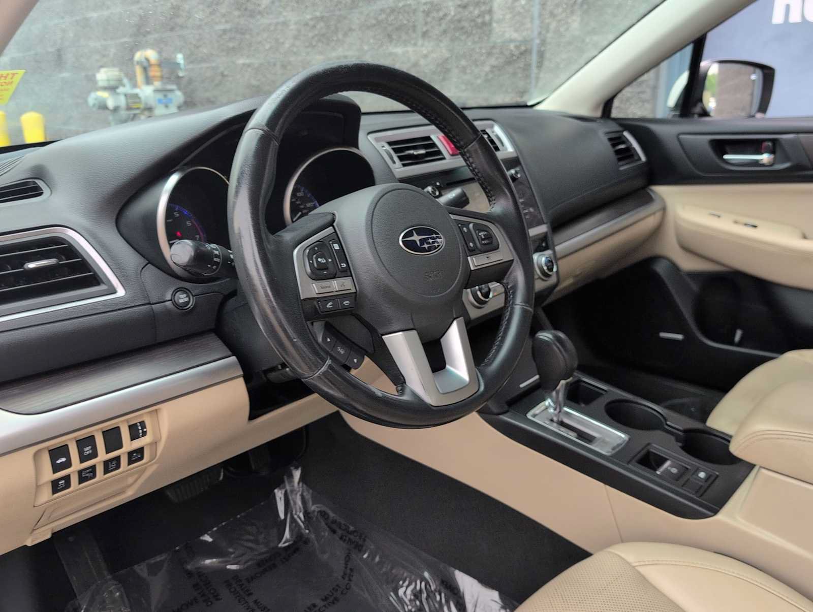 Used 2015 Subaru Legacy 2.5i Limited AWD/4WD image 10