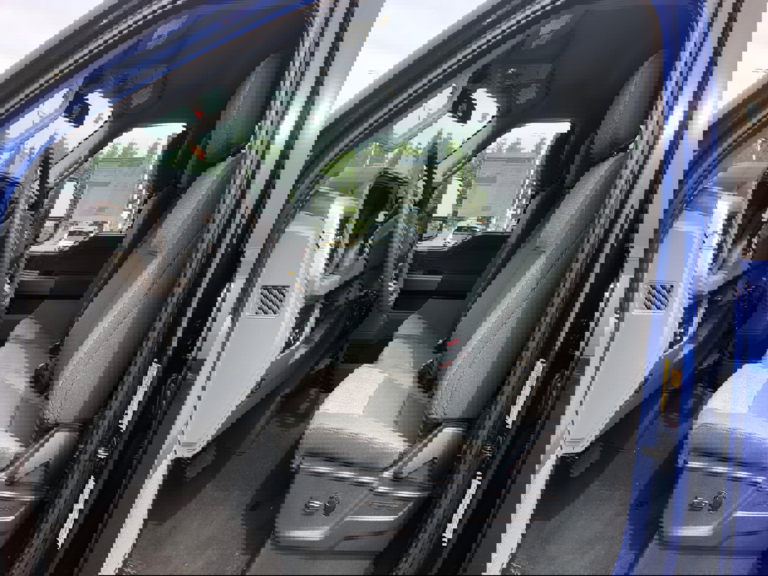 New 2026 Ford F250 XLT w/ XLT Premium Package image 29