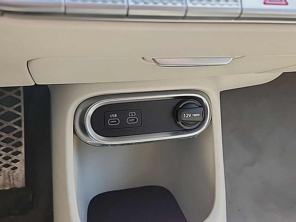 Used 2023 Genesis GV60 Performance image 19