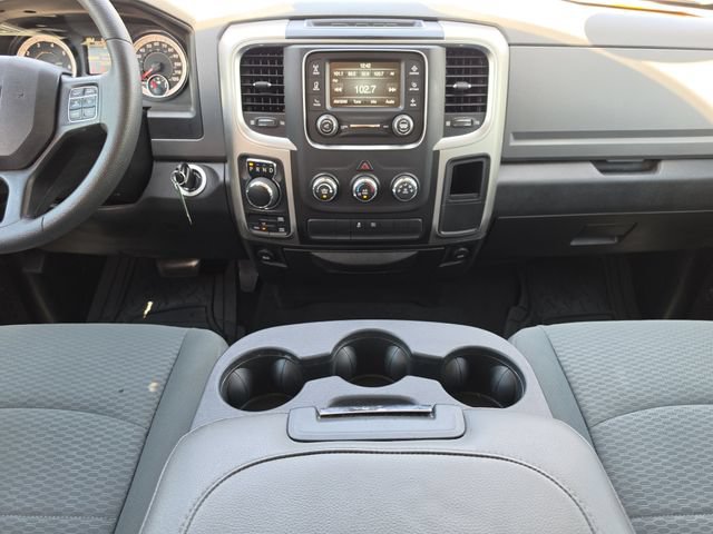Used 2020 RAM 1500 Classic SLT AWD/4WD image 18
