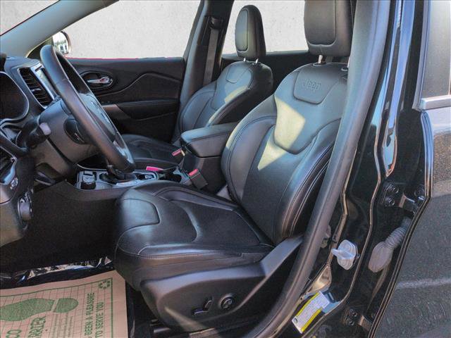 Used 2019 Jeep Cherokee Limited image 16