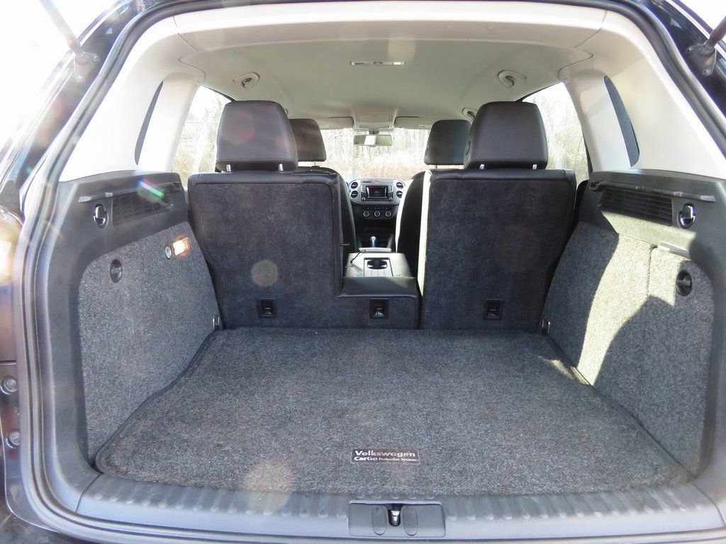 Used 2016 Volkswagen Tiguan S image 17