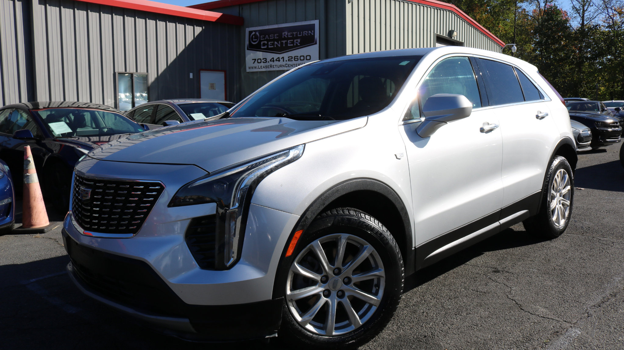 Used 2021 Cadillac XT4 Luxury w/ Cold Weather Package image 12