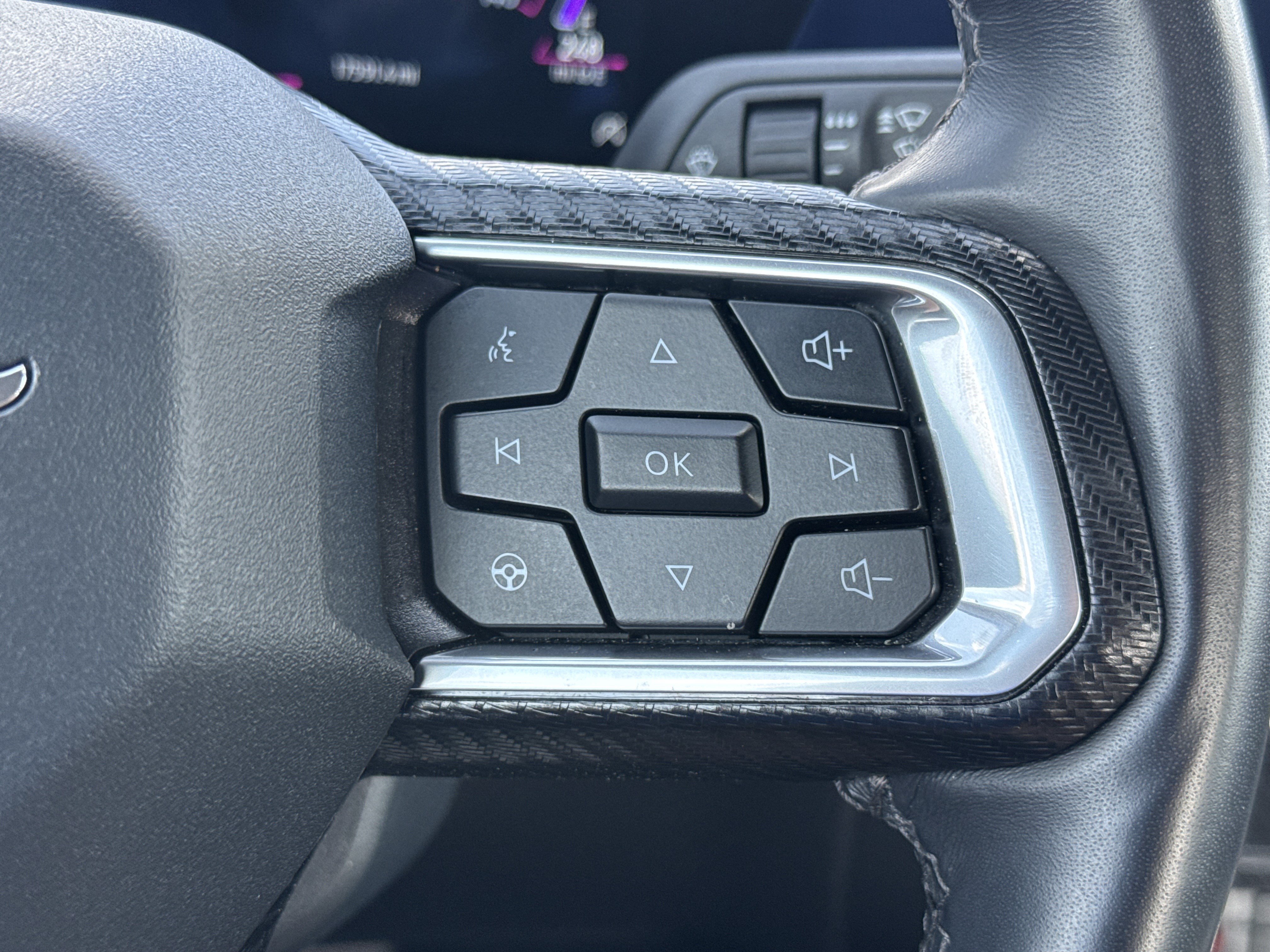 Used 2025 Ford Mustang Premium RWD image 17