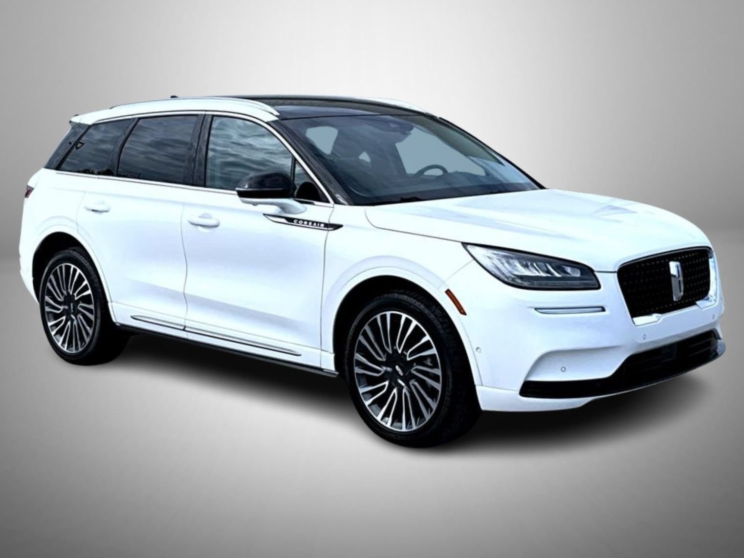 Used 2022 Lincoln Corsair Reserve w/ Equipment Group 201A AWD/4WD image 3