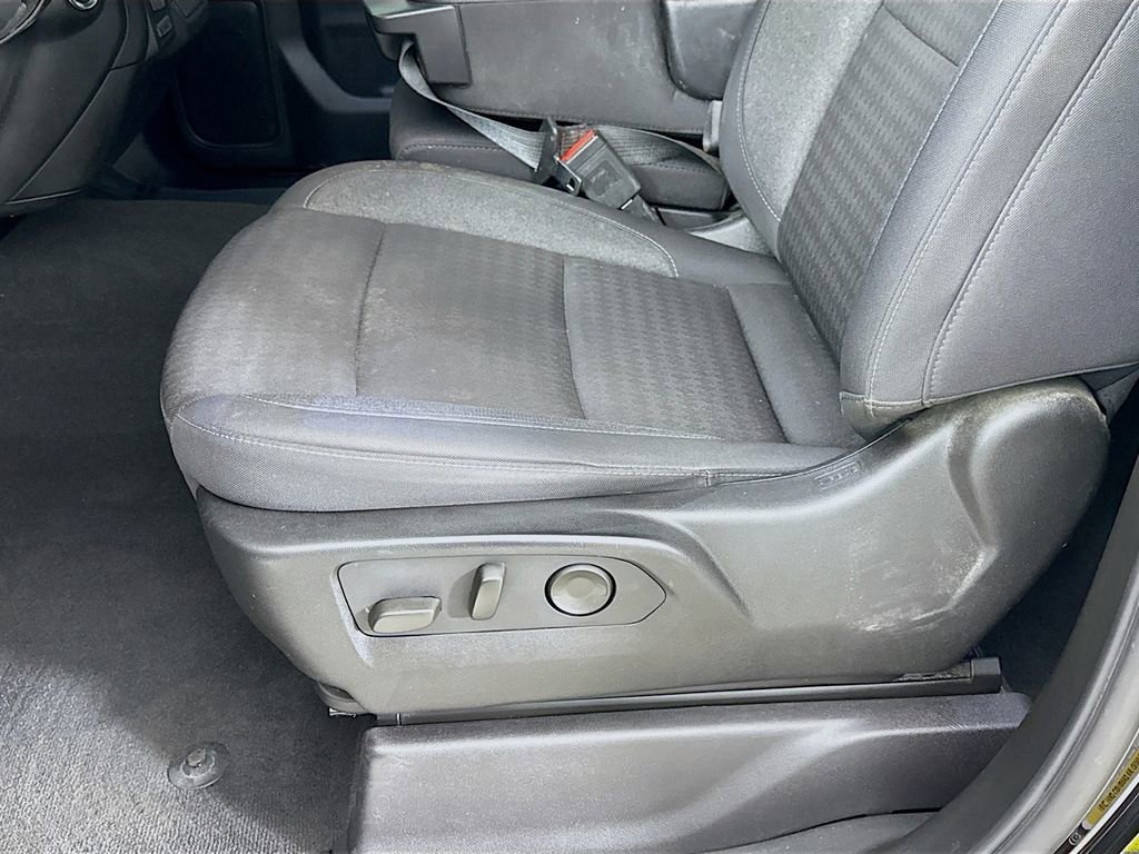 Used 2024 Chevrolet Silverado 2500 Custom w/ Custom Value Package image 21