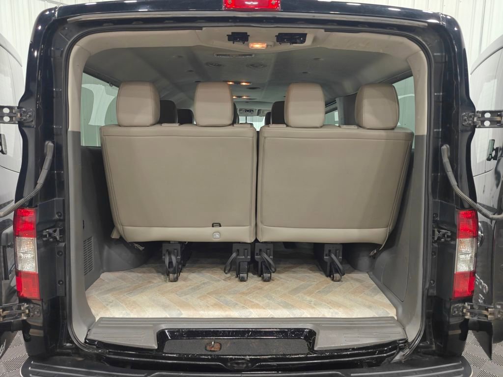 Used 2019 Nissan NV 3500 SL RWD image 26
