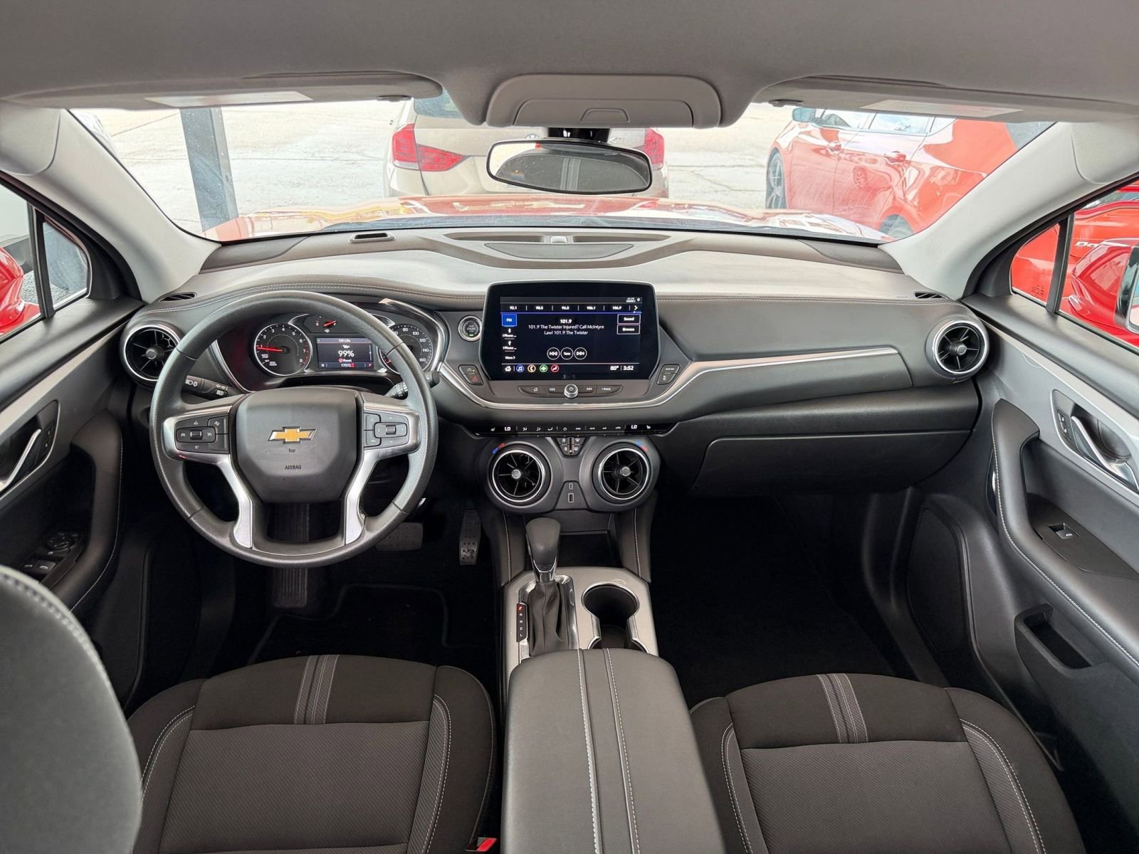 Used 2025 Chevrolet Blazer LT image 34