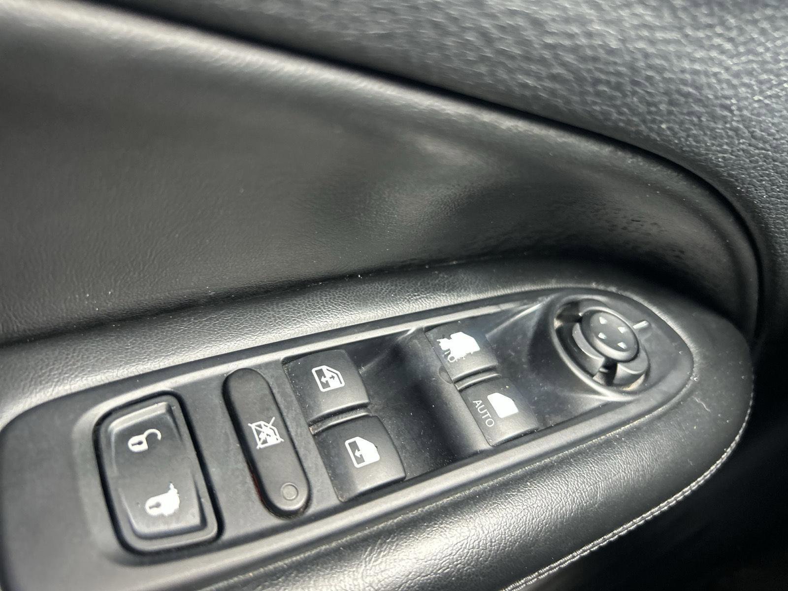 Used 2019 Jeep Compass Altitude image 13