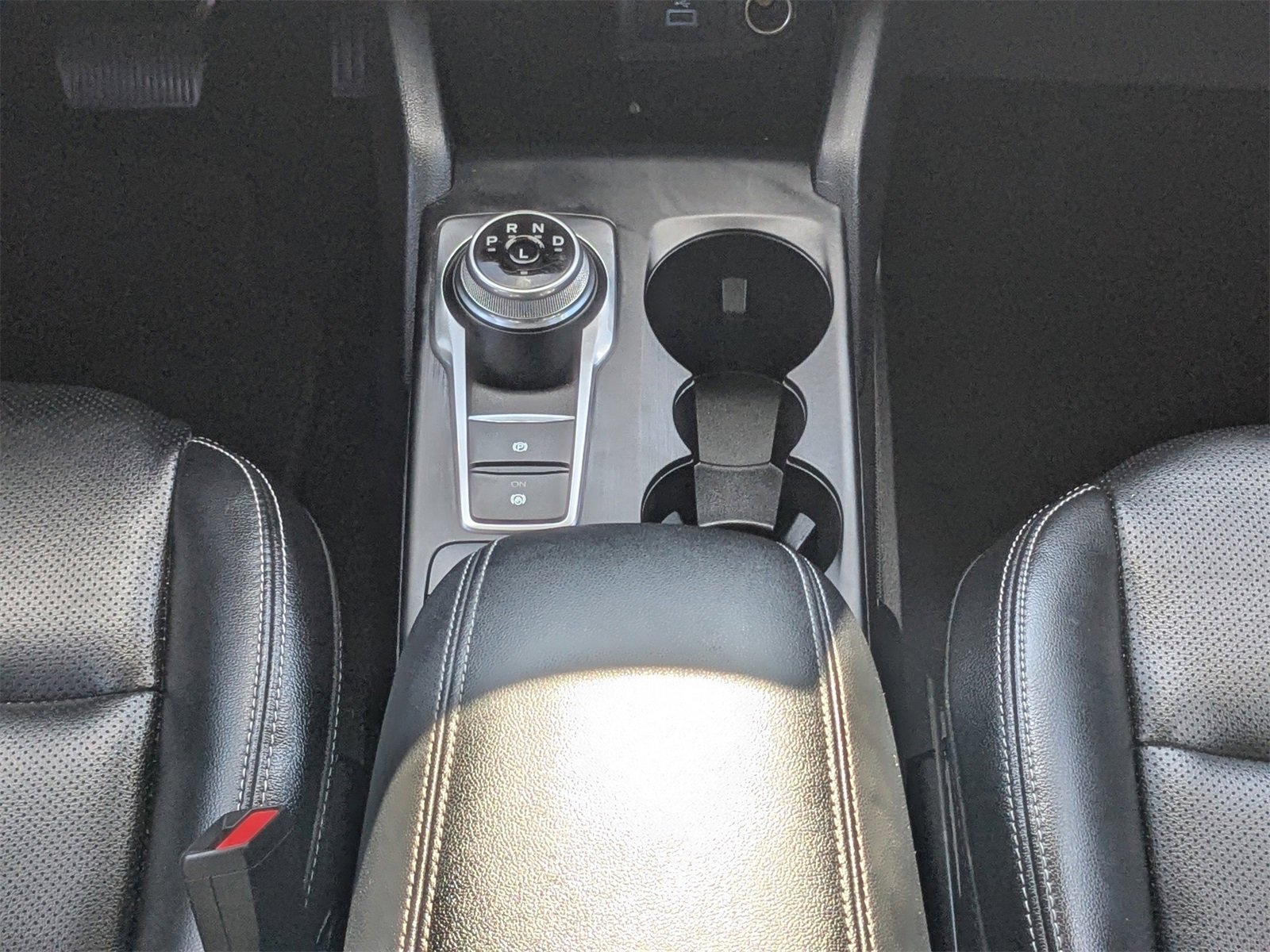 Used 2022 Ford Escape SEL w/ Technology Package image 21