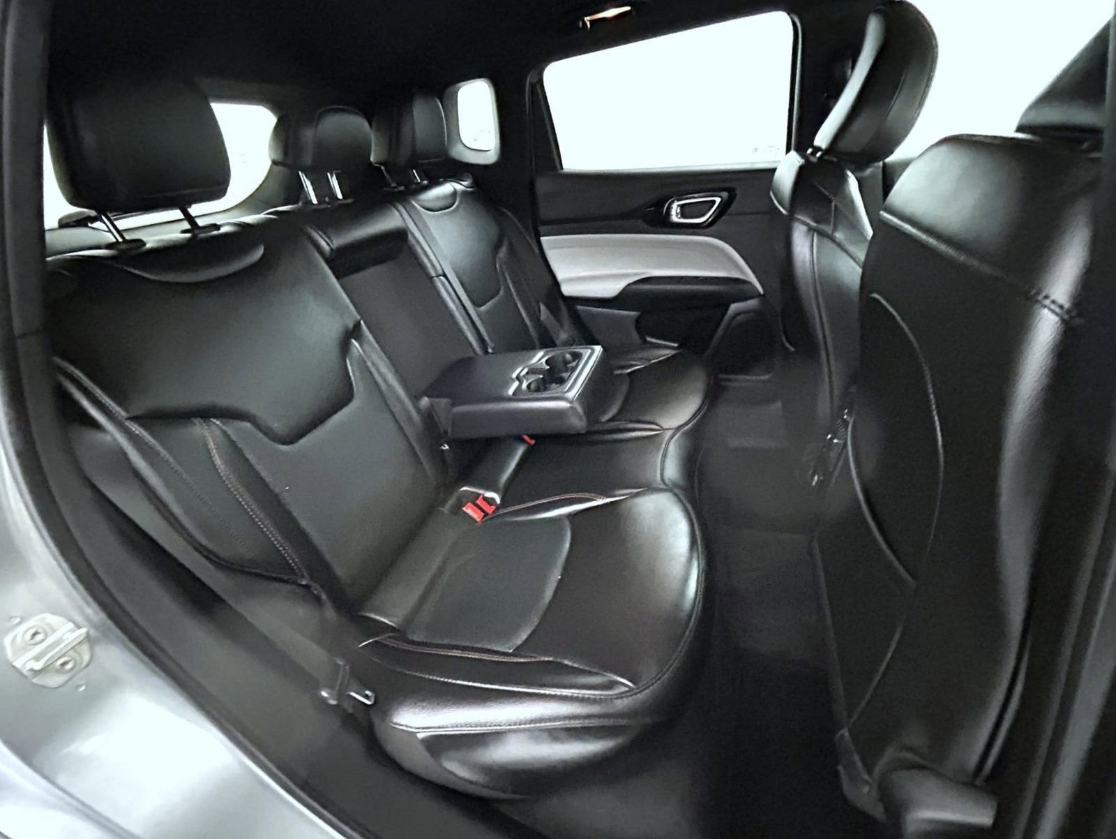 Certified 2023 Jeep Compass Limited AWD/4WD image 18