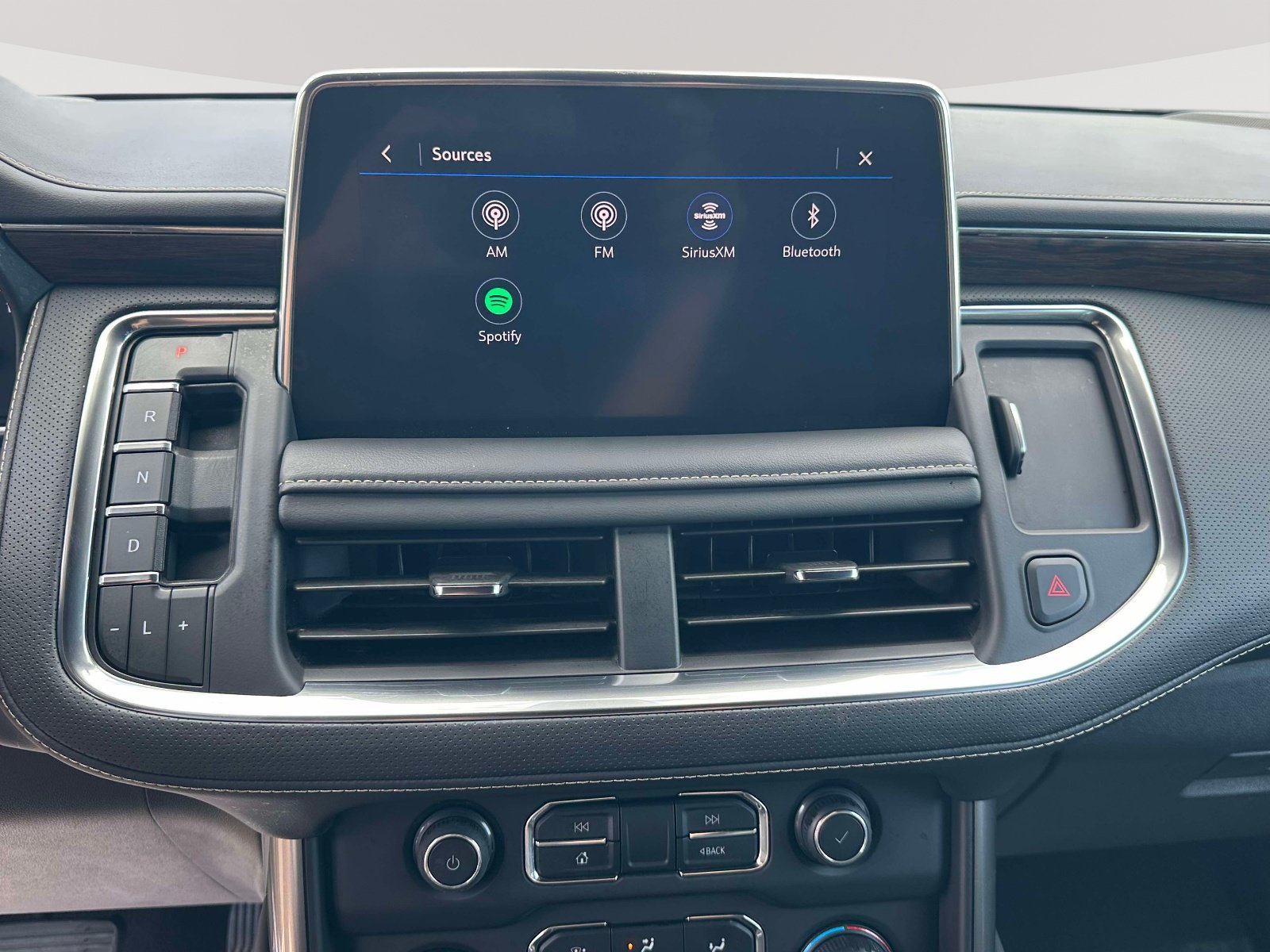 Used 2021 Chevrolet Tahoe Premier AWD/4WD image 10
