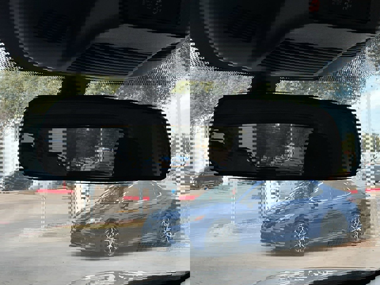 Used 2024 Nissan Rogue SV image 26