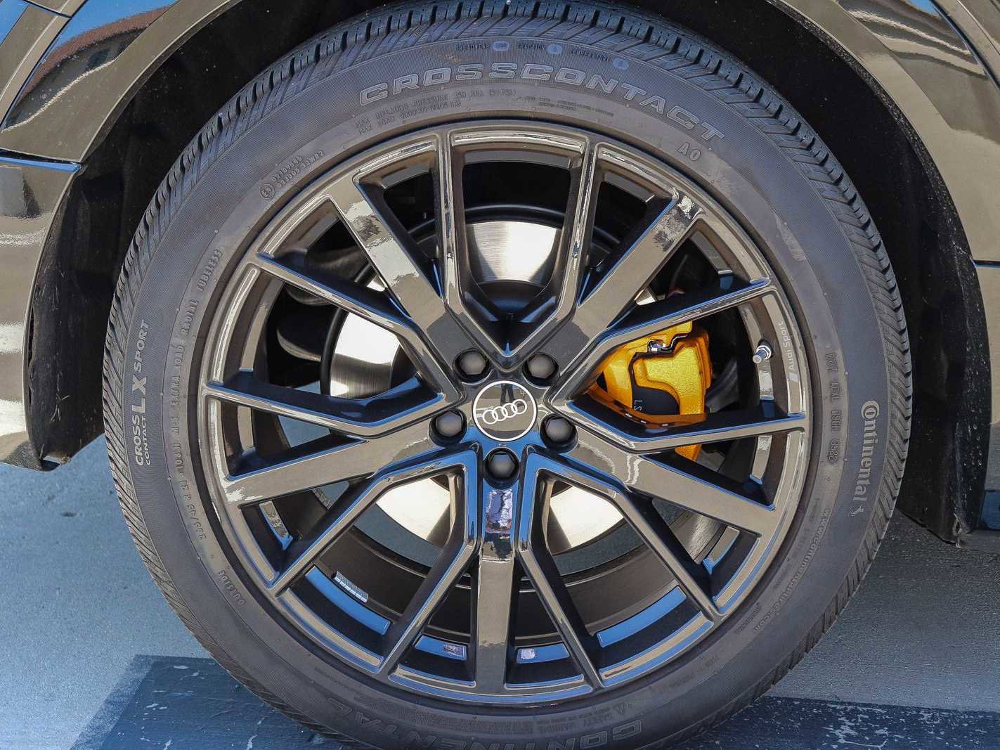 Used 2023 Audi e-tron Chronos AWD/4WD image 9