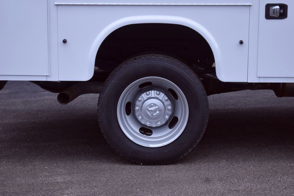 New 2026 RAM 5500 Tradesman w/ Chrome Appearance Group image 9