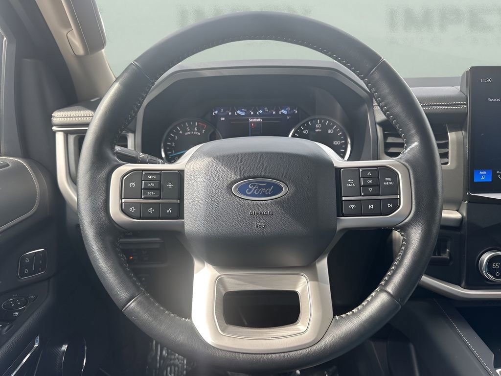 Used 2024 Ford Expedition Max XLT image 15