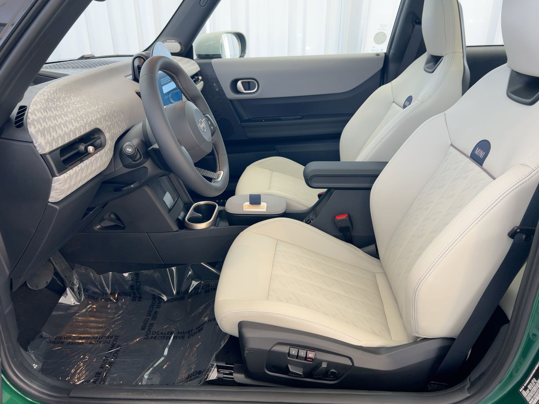 New 2026 MINI Cooper 2-Door Hardtop FWD image 5