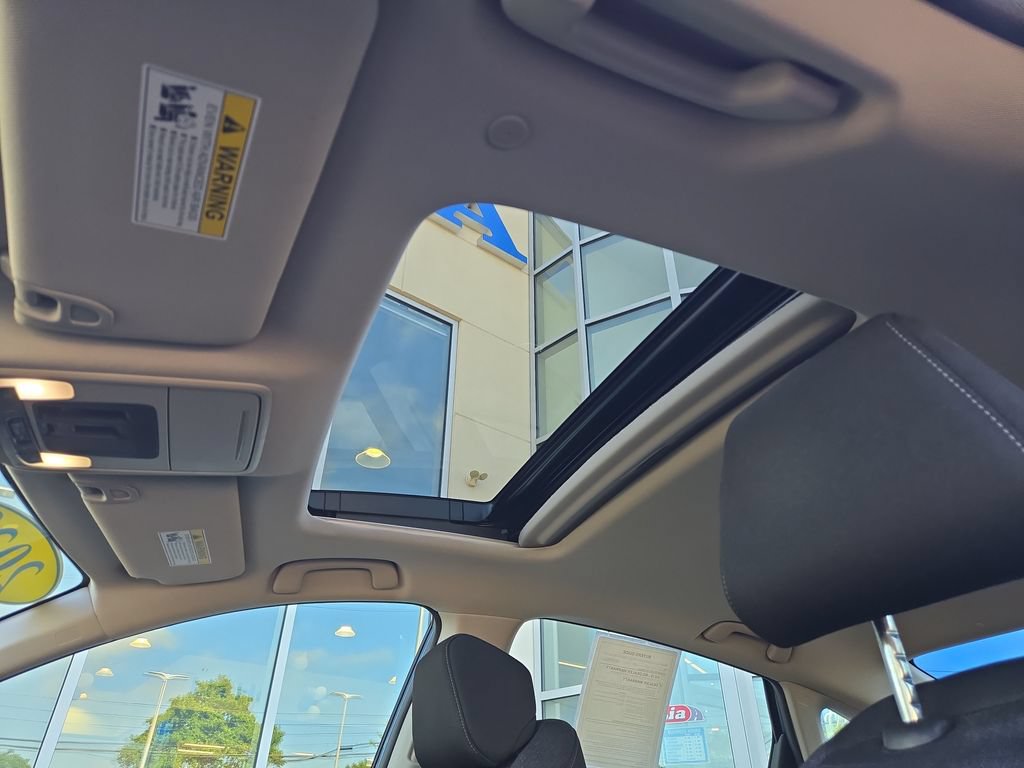 Certified 2023 Honda Accord EX image 22