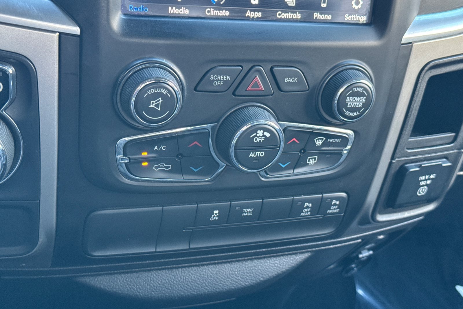 Used 2019 RAM 1500 Big Horn RWD image 31