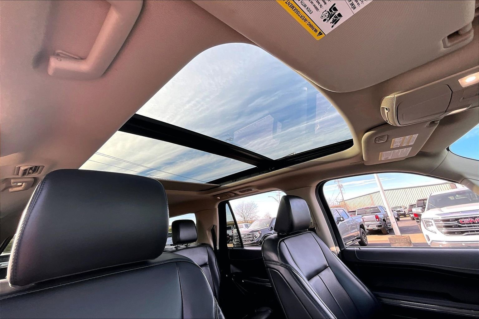 Used 2022 Ford Expedition Max XLT image 17