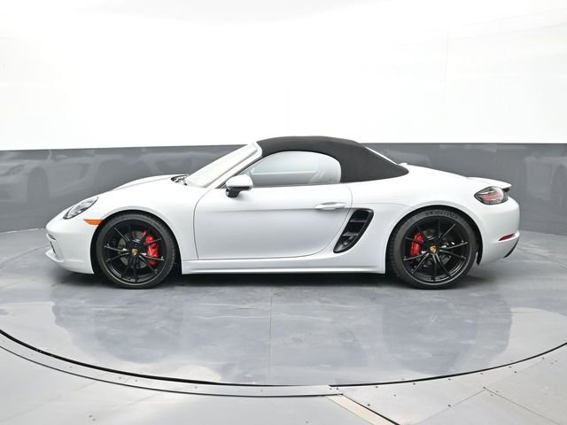 Certified 2024 Porsche 718 Boxster S image 2