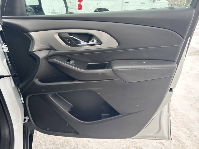 Used 2023 Chevrolet Traverse LT image 20