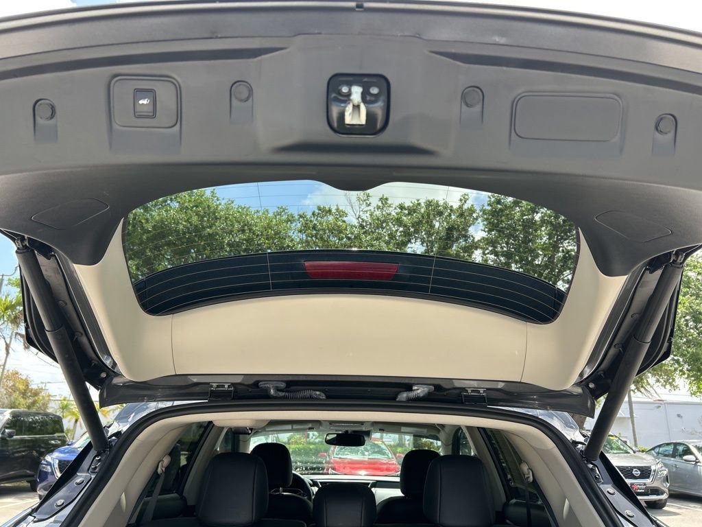 Certified 2023 Nissan Murano SL w/ Cargo Package FWD image 54