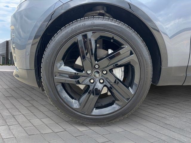 Certified 2025 Land Rover Discovery Dynamic SE AWD/4WD image 9