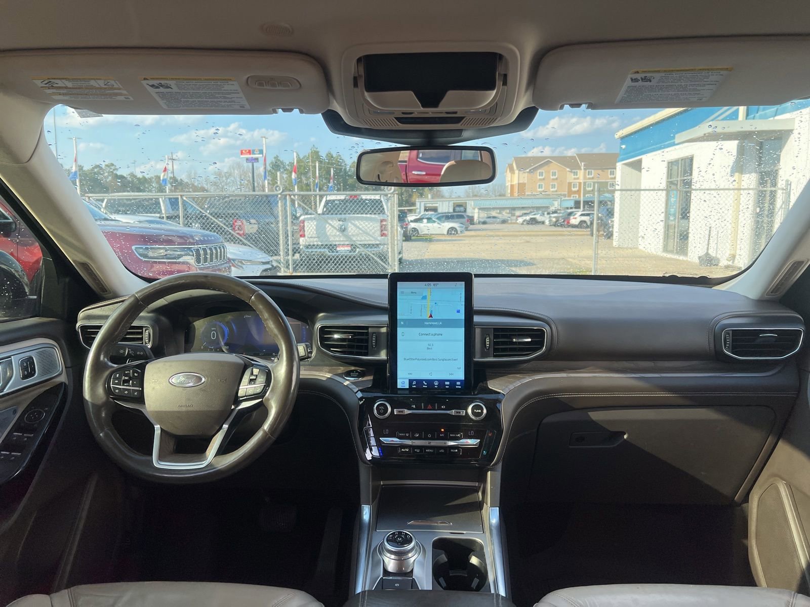 Used 2021 Ford Explorer Platinum w/ Equipment Group 601A image 9