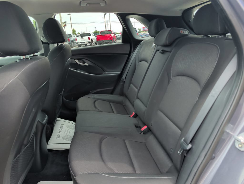 Used 2019 Hyundai Elantra GT FWD image 18