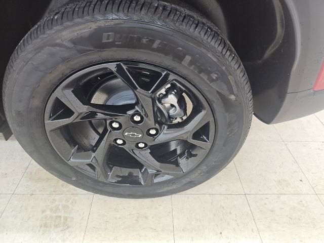 New 2026 Chevrolet Trax LT w/ Driver Confidence Package FWD image 15