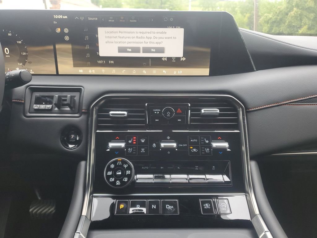 New 2025 Nissan Armada PRO-4X w/ Pro-4X Premium Package image 28