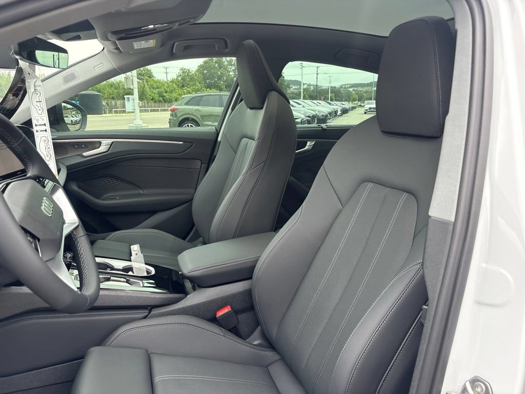 New 2026 Audi A6 Premium Plus AWD/4WD image 13