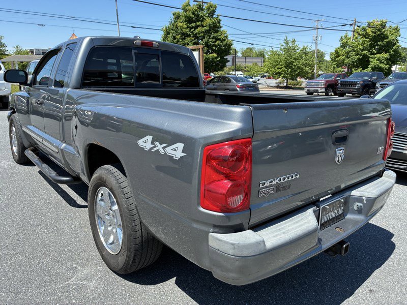 Used 2005 Dodge Dakota Laramie w/ Trailer Tow Group AWD/4WD image 6