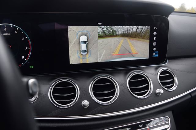 Used 2022 Mercedes-Benz E 350 4MATIC Sedan image 10