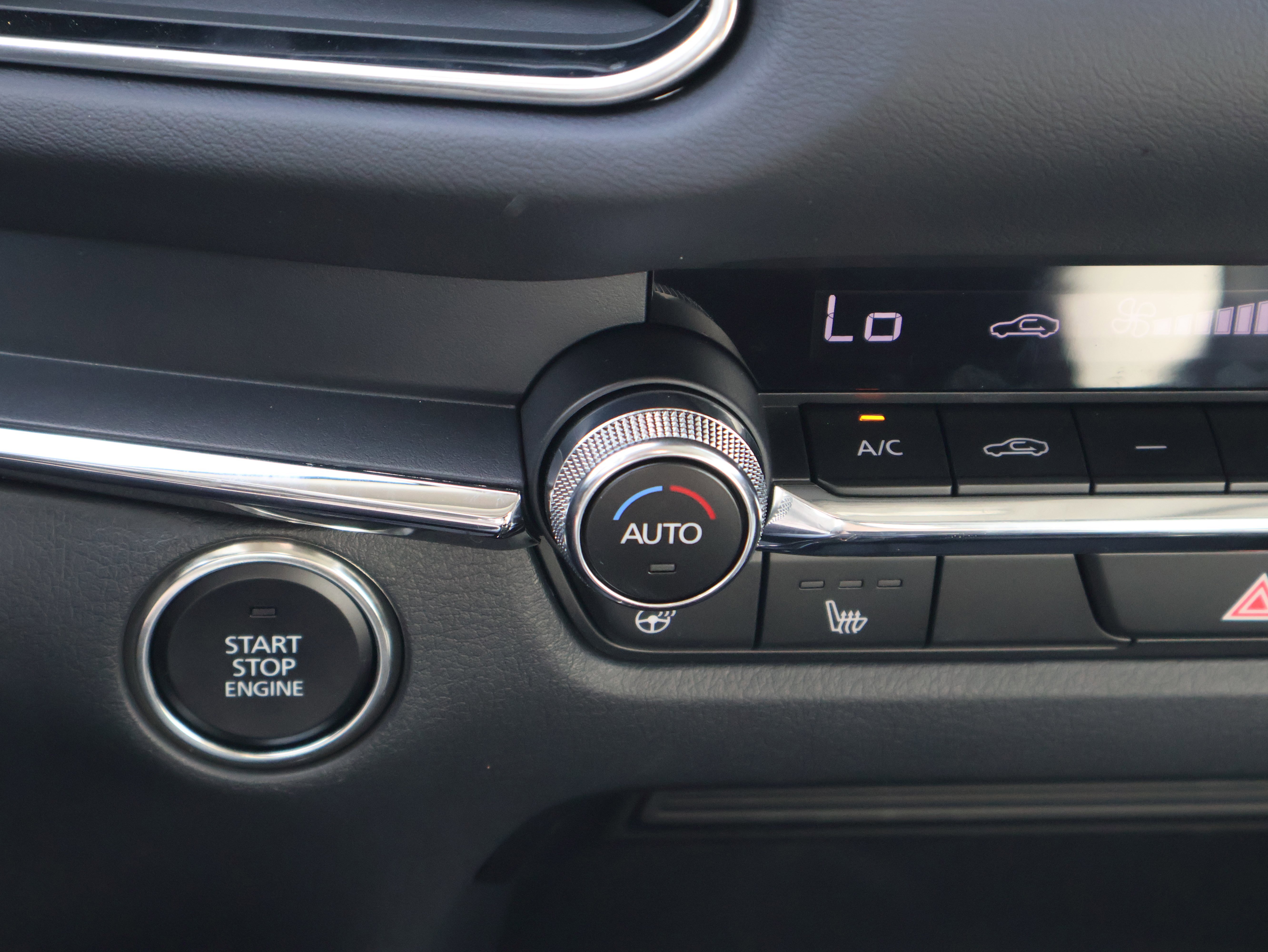 Certified 2025 MAZDA CX-30 2.5 Turbo w/ Premium Plus Pkg image 28