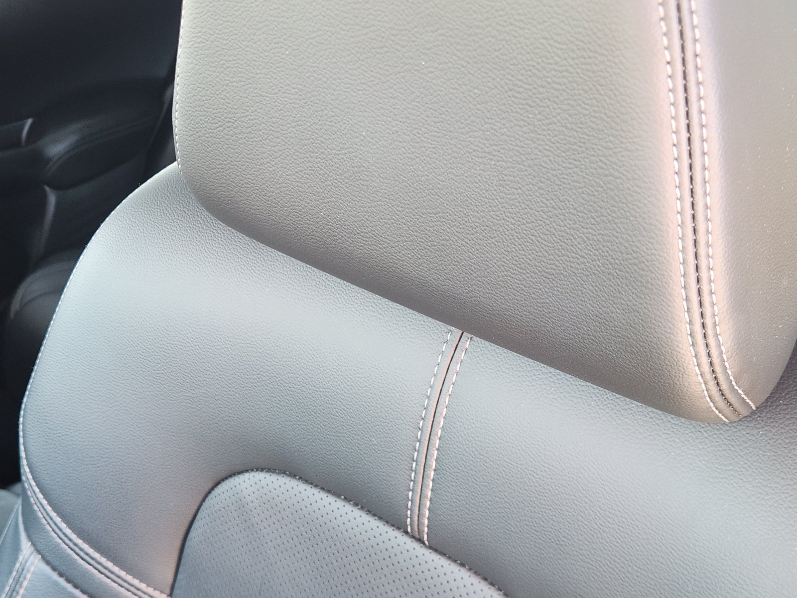 Certified 2024 Honda HR-V EX-L image 18