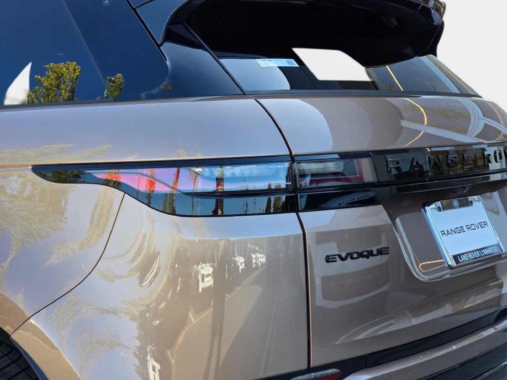 New 2026 Land Rover Range Rover Evoque Hoxton AWD/4WD image 35