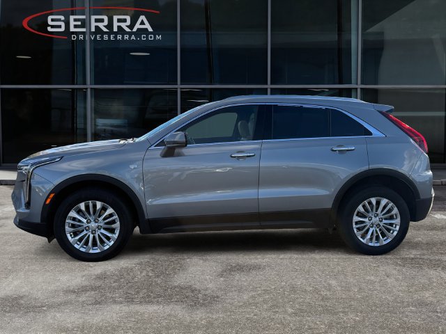 Used 2024 Cadillac XT4 Luxury w/ Cold Weather Package AWD/4WD image 2