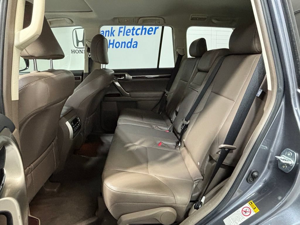 Used 2018 Lexus GX 460 Premium w/ Premium Package AWD/4WD image 28