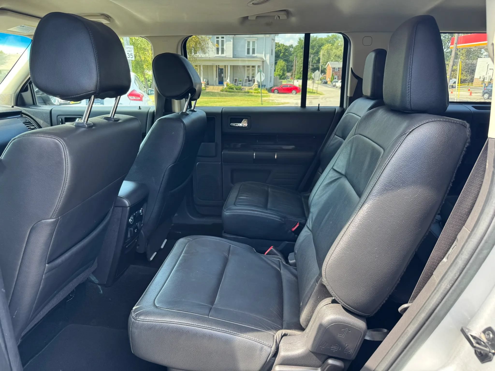 Used 2018 Ford Flex SEL w/ Equipment Group 202A AWD/4WD image 25